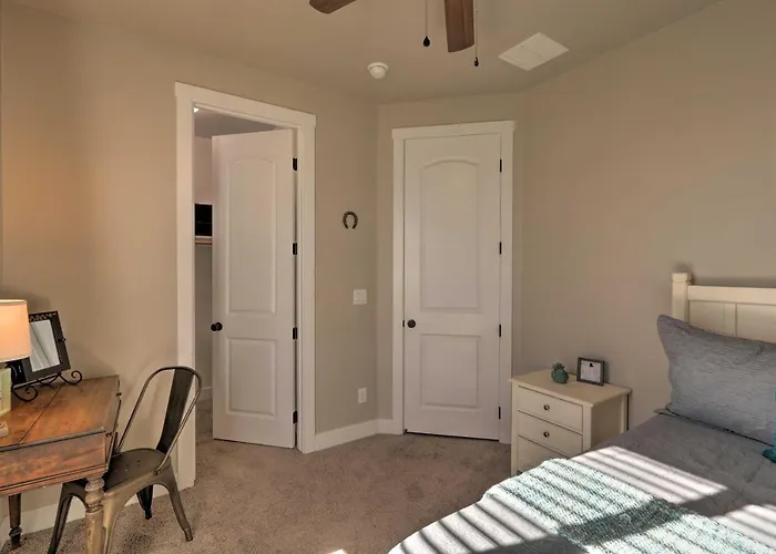 W/ Views - Near Arizona Snowbowl! Ferienhaus *